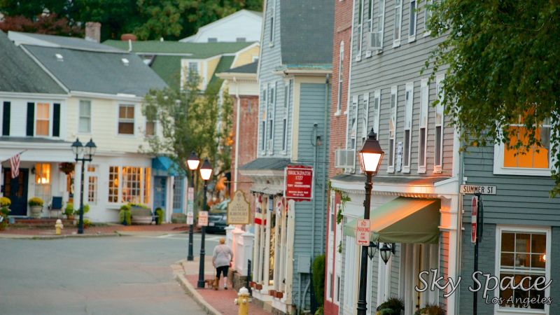 Marblehead: a Boston suburb in Essex County