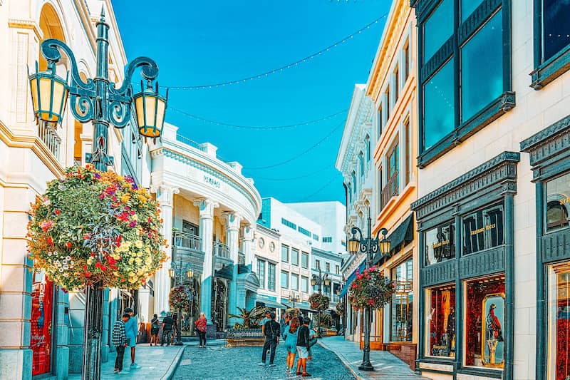 Downtown activities: Go shopping on Rodeo Drive in Beverly Hills