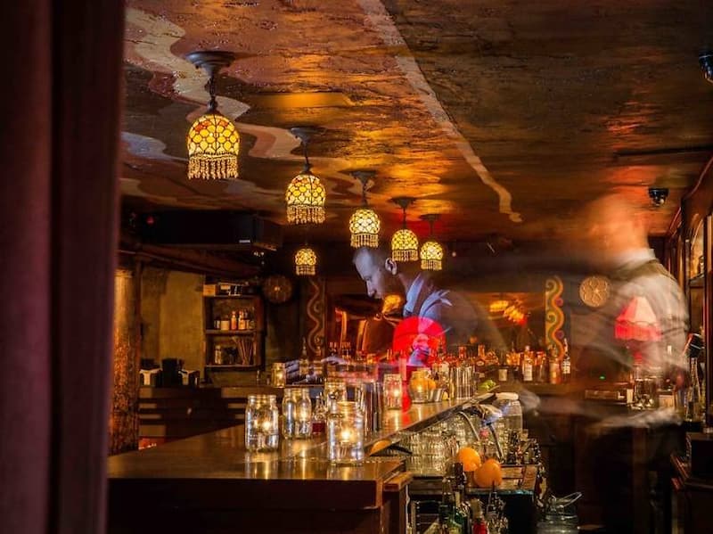 Haunted Bars in Los Angeles