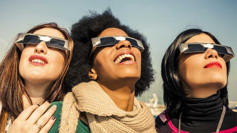 How to Choose the Right Solar Eclipse Glasses