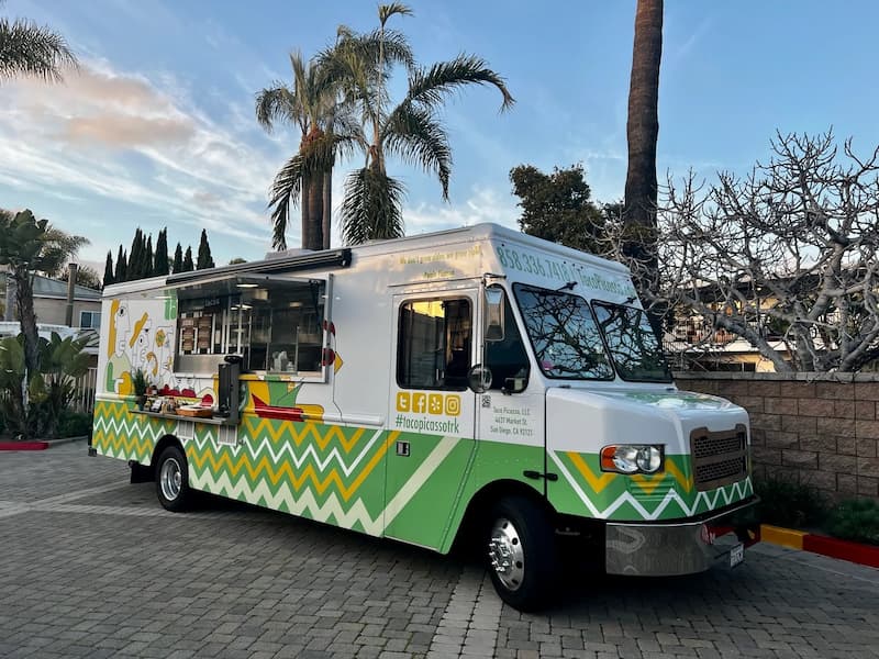 Taco trucks in Los Angeles - A taste of Mexico in the city